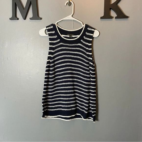 Banana Republic navy and white high neck stripped crochet tank top size small - Picture 1 of 9